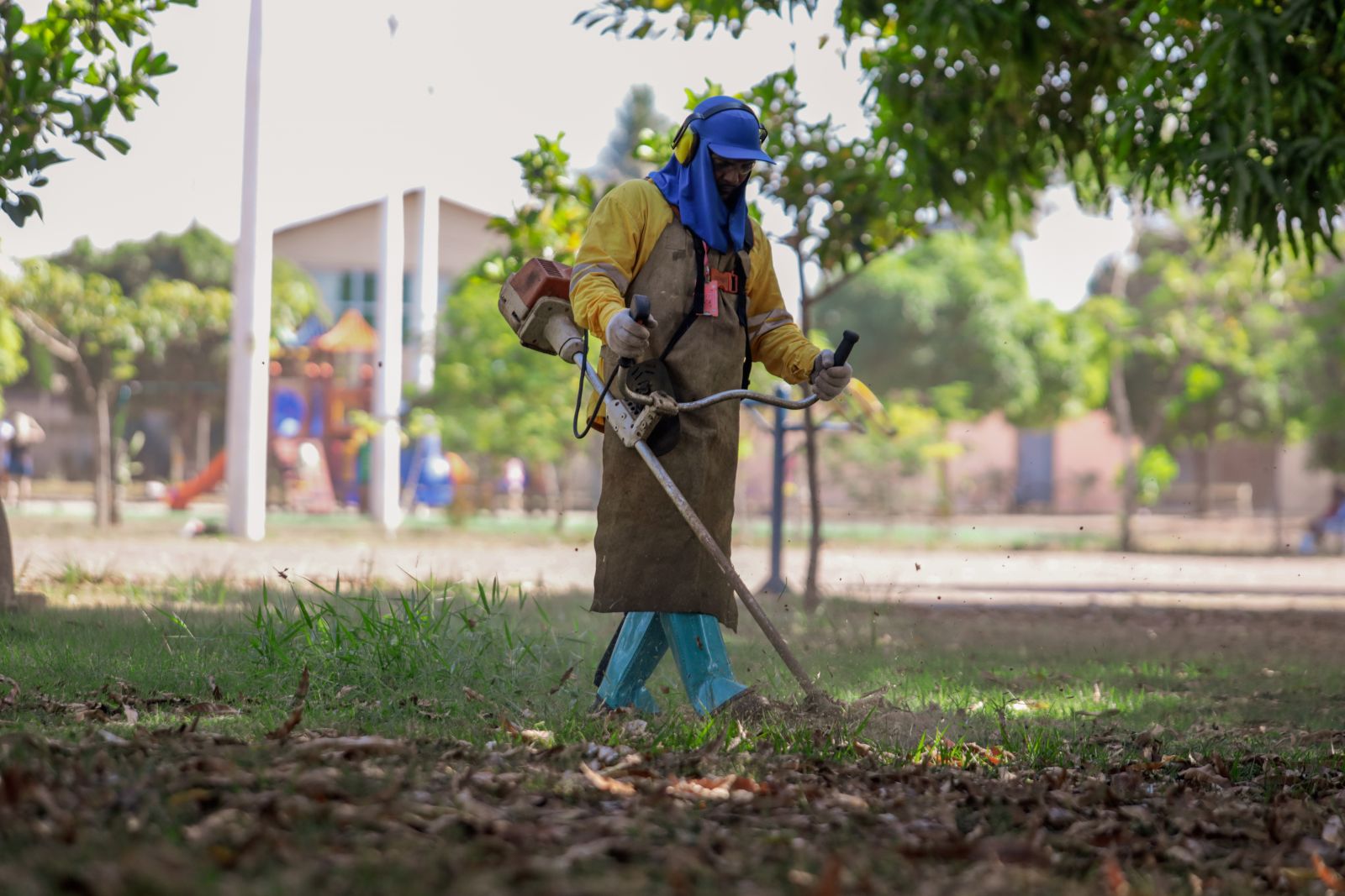 Mutir Es De Limpeza Urbana Atendem Vias E Mercados Municipais Nesta